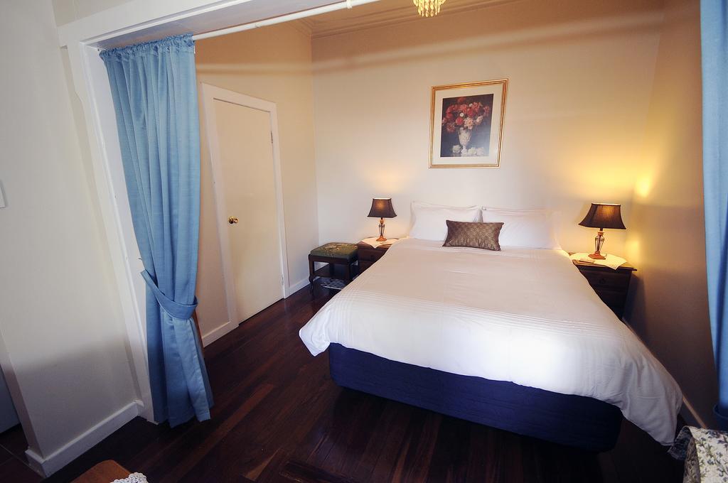 My Place Accommodation ألباني المظهر الخارجي الصورة