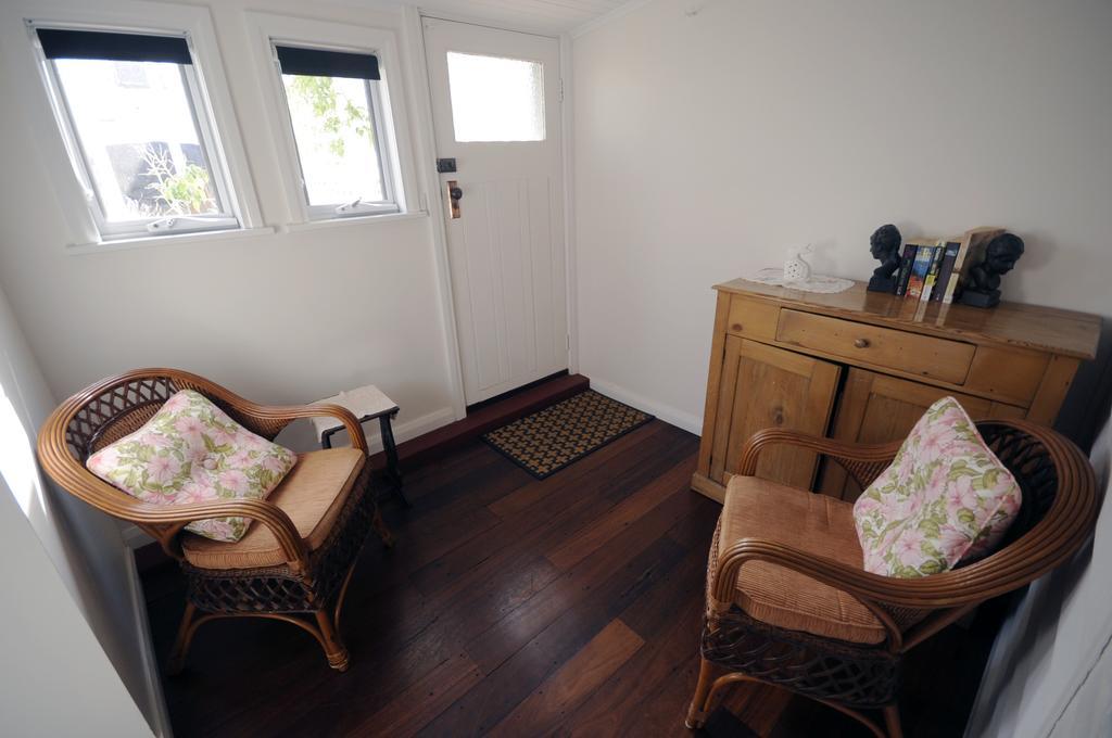 My Place Accommodation ألباني المظهر الخارجي الصورة