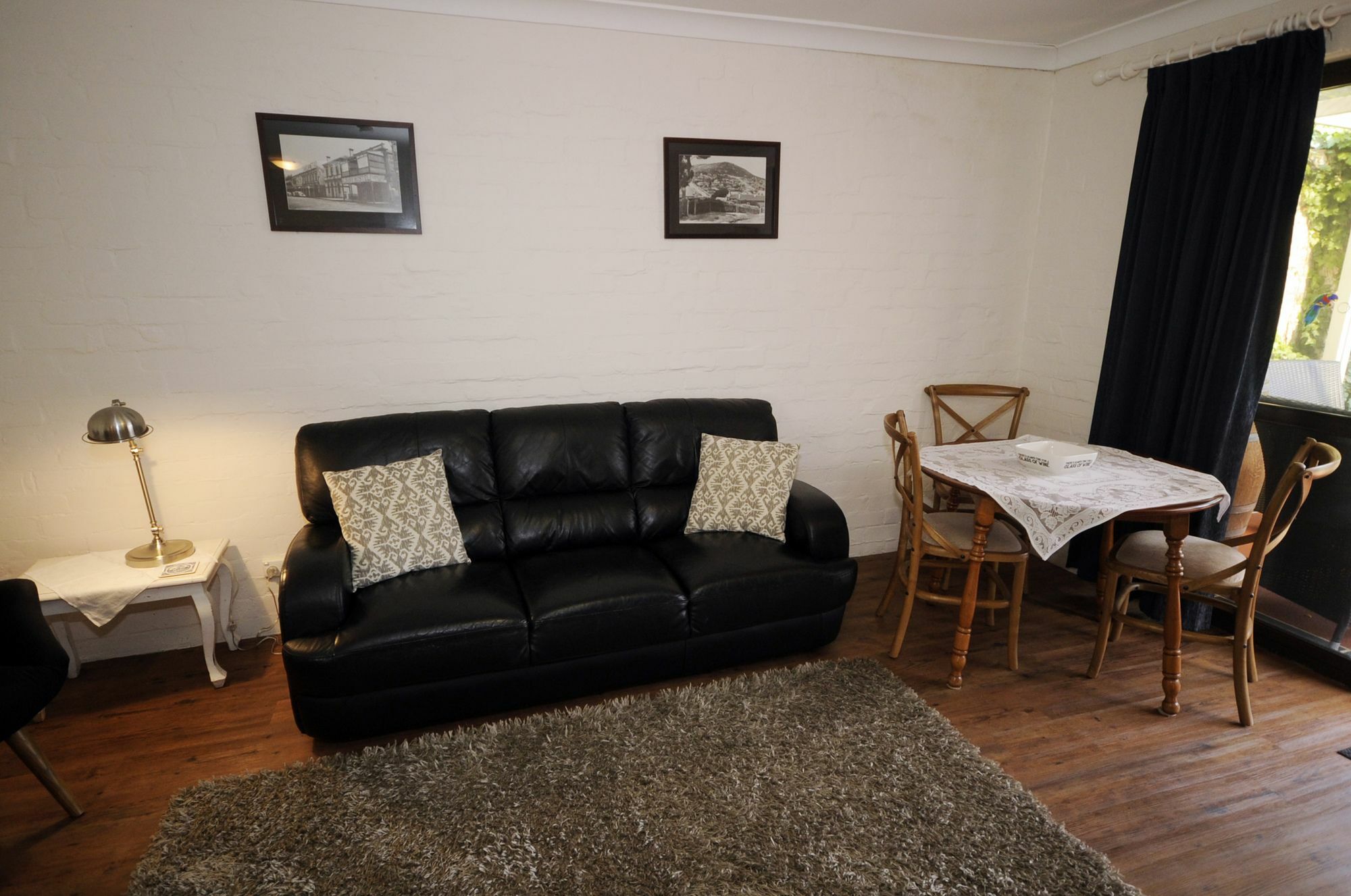 My Place Accommodation ألباني المظهر الخارجي الصورة